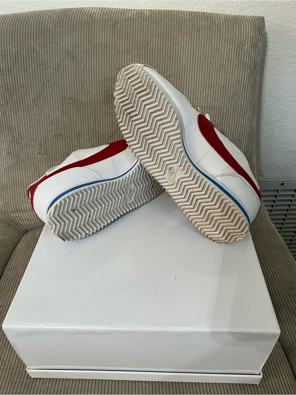 Nike White Sneakers with Red Swoosh and Blue Midsole Stripe - Picture 3 of 3